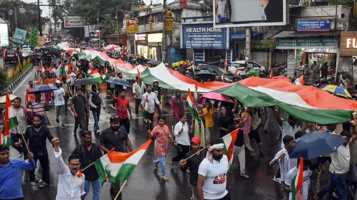 নিয়োগ পরীক্ষায় অনিয়ম: আন্দোলনের নতুন মোড়, উত্তাল ভারতের ঝাড়খণ্ড