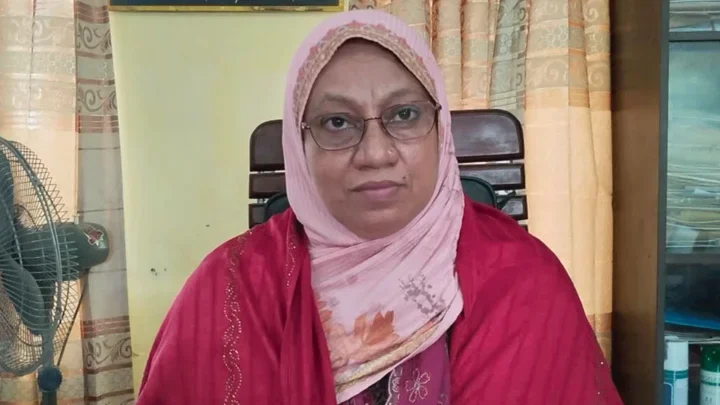 মৃত মায়ের সরকারি পাওনা তুলতে সন্তানের কাছে ঘুষ দাবি, শিক্ষা কর্মকর্তা বদলি