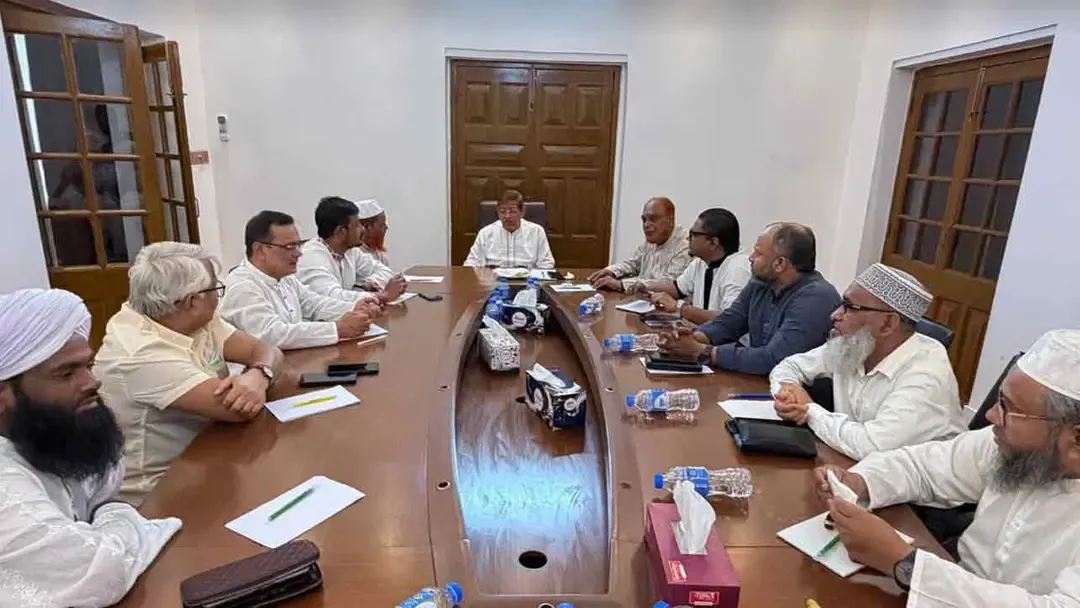 ১১ দলের ঢাকা–রংপুর লংমার্চ শুরু মানিক মিয়া এভিনিউ থেকে